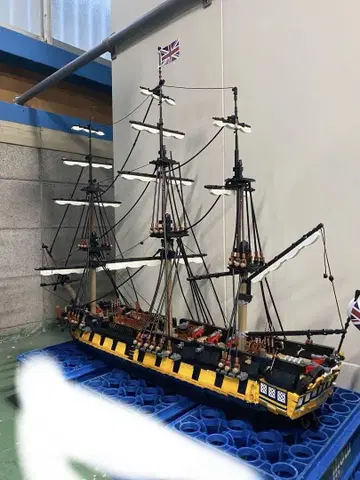 LEGO H.M.S 서프라이즈호 영국 해군 범선