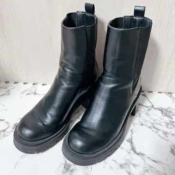 ZARA 자라 36(23.5) 블랙 사이드 고어 부츠 트랙 밑창