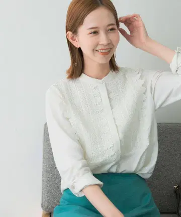 어반리서치 로쏘 화이트 블라우스 FREE