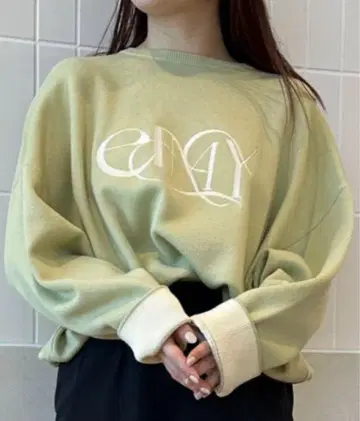 eimyistoire 풀오버 로고