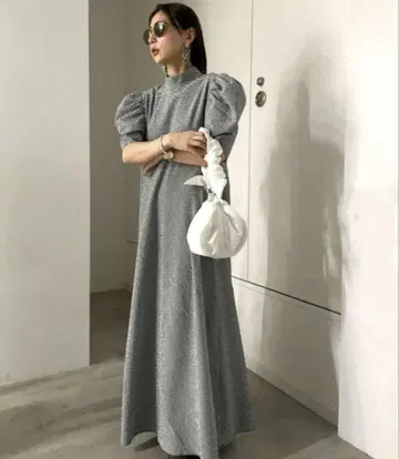 AMERI GINGHAM CHECK ALINE DRESS 블랙