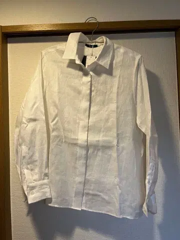 새상품 Aquascutum 화이트 셔츠
