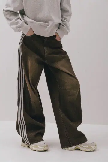 thetoe Emirates Track Denim Pants(brown)