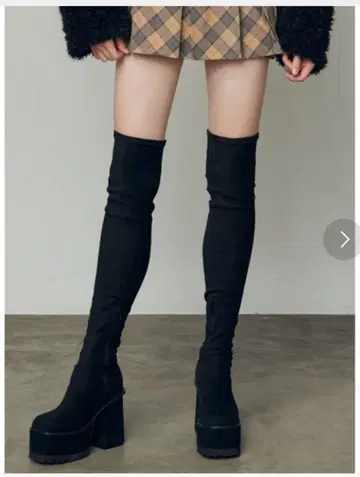 EMODA 스퀘어 핏 롱 부츠
