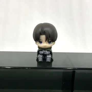 진격의 거인 리바이 기다림 피규어