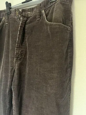 Wrangler 브라운 코듀로이 팬츠
