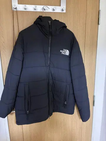 THE NORTH FACE 블랙 다운 자켓