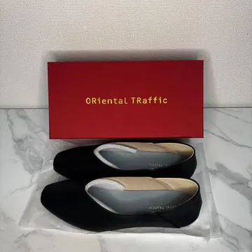 [미사용 새상품] ORiental TRaffic 블랙 플랫 펌프스