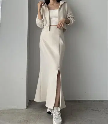louere 속기모 맨투맨 후드티 숏 + 슬릿 머메이드 스커트