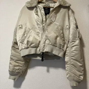 Alpha Industries 플라이트 자켓 클리닝 완료