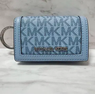 MICHAEL KORS 라이트 블루 키케이스