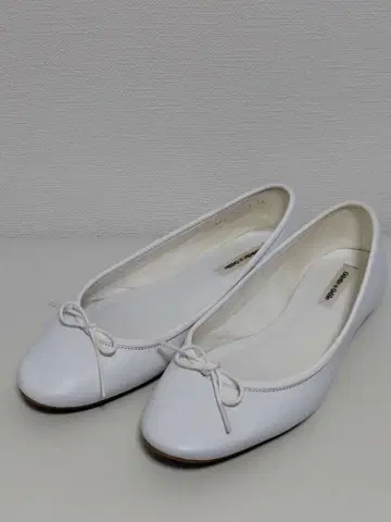 새상품급 Odette e Odile 화이트 가죽 발레 슈즈 24cm