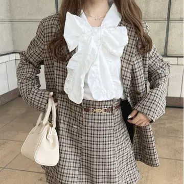 아프레 주르 프릴 보타이 블라우스 F