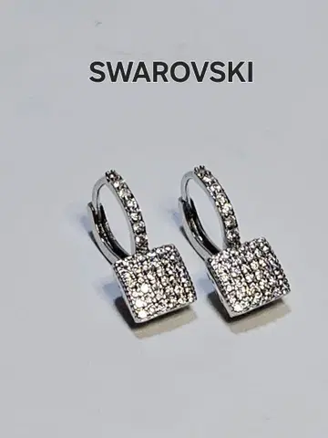 SWAROVSKI 스와로브스키 스퀘어 귀걸이 (양쪽 귀용)