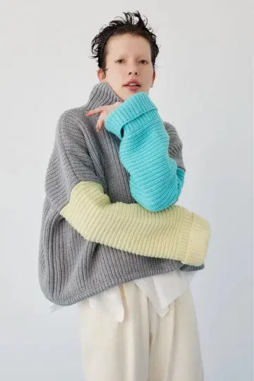 HeRIN.CYE Back random hem tops