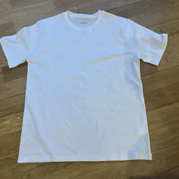 JOHN SMEDLEY 화이트 T셔츠 2(M) 시착만 한 상품