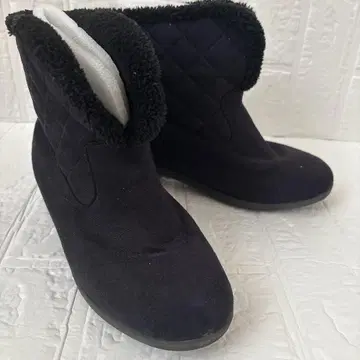 PANSY 블랙 퀼팅 어그부츠 블랙 숏부츠 퍼 포함