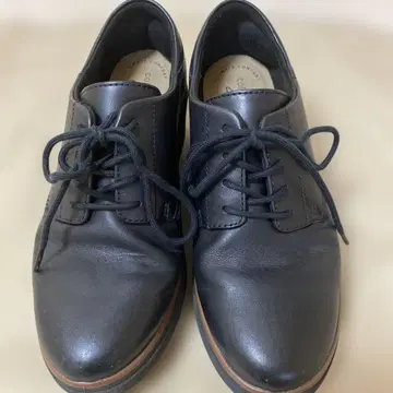 Clarks 얼티밋 컴포트 블랙 신발