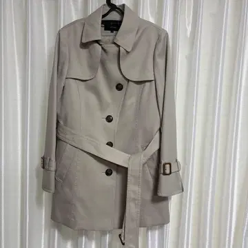 라이트 그레이 트렌치 코트 이너 포함