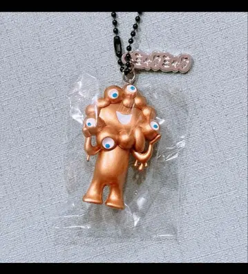 금 골드 미야쿠미야쿠 PVC 키링