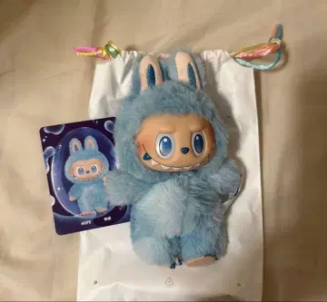 THE MONSTERS Big into EnergyLabubu 라부부