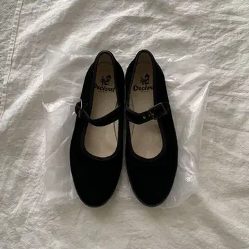 오르치발 벨벳 스트랩 슈즈 24.5cm