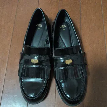 ZARA 블랙 로퍼 38