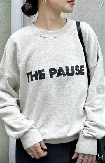 The pause 로고 맨투맨