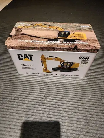 CAT 320 Hydraulic Excavator 1:50