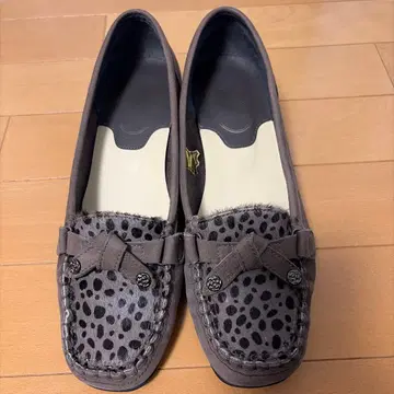 버클레이 로퍼 24cm 레오파드 무늬