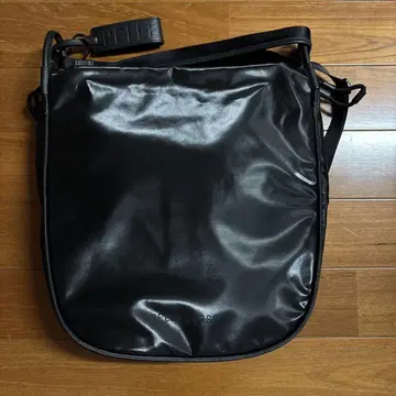 PELLE BORSA 블랙 숄더백