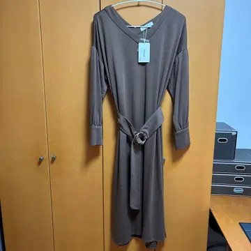 Discoat 버건디 롱 원피스 모카 새상품 택 포함