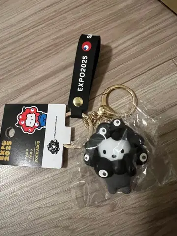간사이 오사카 엑스포 블랙 미야쿠미야쿠 산리오 키링 입체 포차코