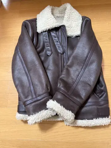 앵그리트 페이크 무스탕 보아 블루종