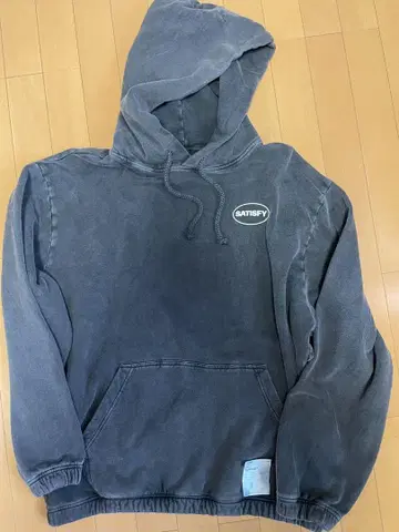 SATISFY 사티스파이 후드티