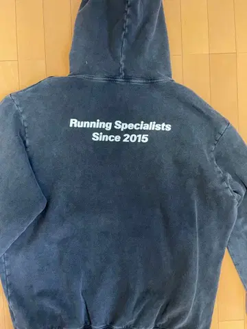 SATISFY 사티스파이 후드티