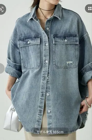 라운지 드레스 이번 시즌 데미지 데님 셔츠