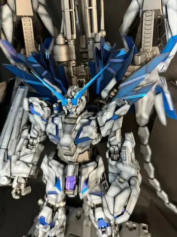 PG 1/60 유니콘 건담 페르펙티빌리티 완성품