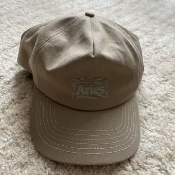 Aries 베이지 캡 프리 사이즈