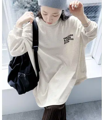 reca 전후 로고 루즈핏 맨투맨