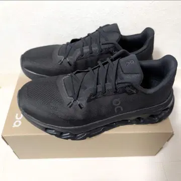 On Cloudtilt Eclipse | Black 27.0