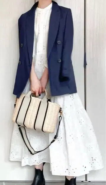 잡지 게재 ZARA 컷워크 자수 원피스