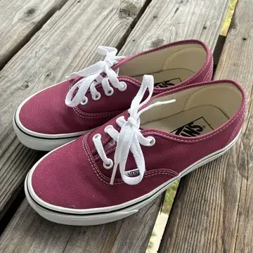 VANS 오센틱 버건디 스니커즈