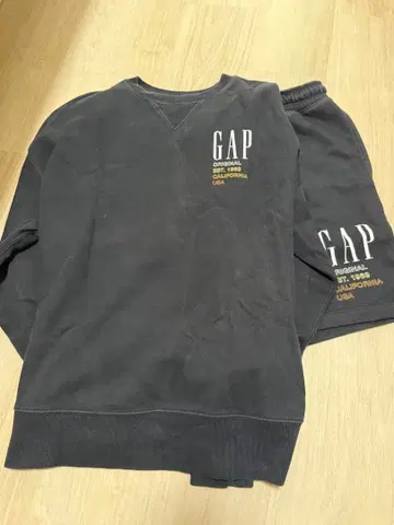 GAP 블랙 트레이닝복 숏팬츠 세트