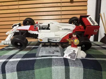 LEGO McLaren MP4/6 12