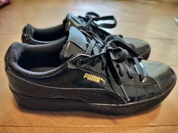 PUMA 블랙 플랫폼 스니커즈