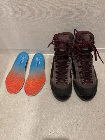 몽벨 등산화 23.5 알파인 크루저 800