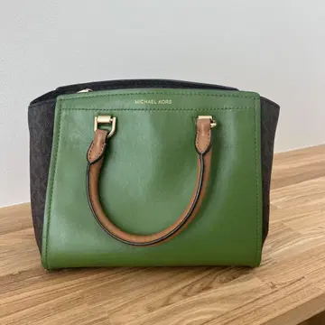 MICHAEL KORS 그린 블랙 숄더백