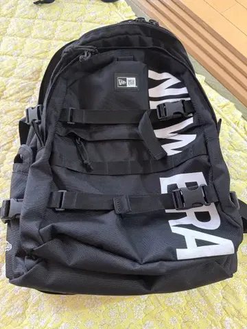 New Era 블랙 백팩