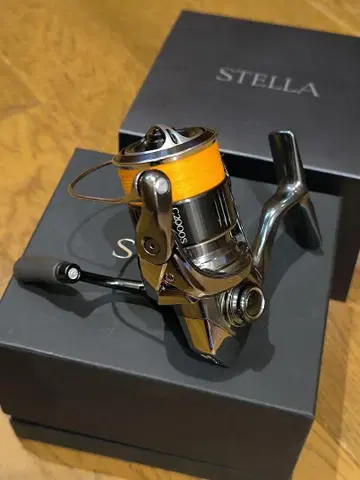 컨디션 최상 SHIMANO STELLA 스텔라 22 C2000S